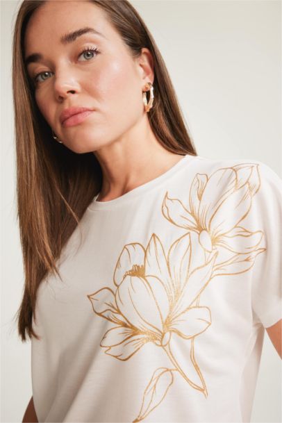 تيشيرت نص كم مطبوع برقبة مستديرة