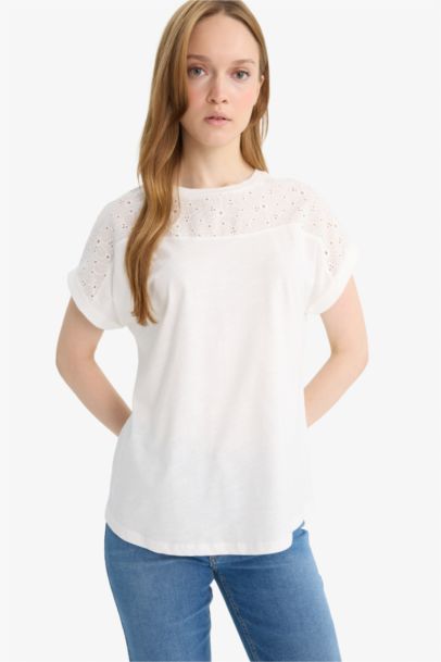 Woman Short Sleeve T-Shirt