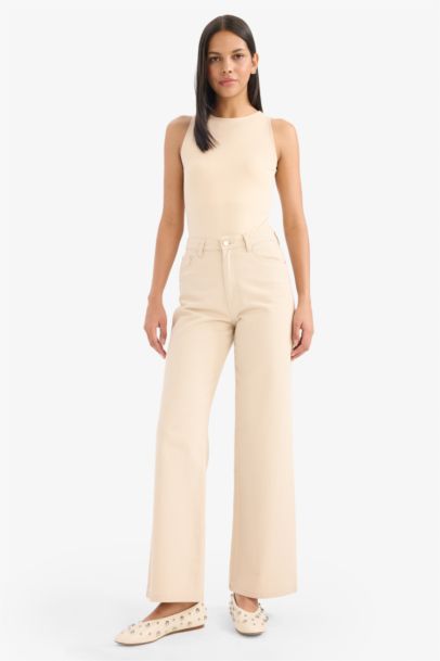 Body débardeur slim à col halter et boutons-pression