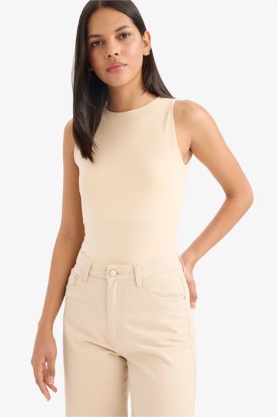 Body débardeur slim à col halter et boutons-pression