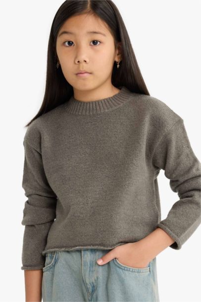 Girl Standard Fit Crew Neck Pullover