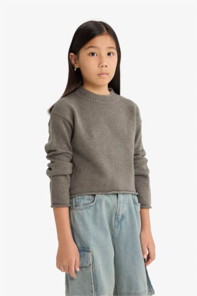 Girl Standard Fit Crew Neck Pullover