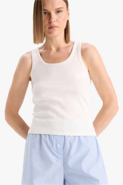 Fall in Love Regular Fit Crew Neck Ribbed Undershirt