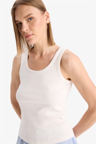 Fall in Love Regular Fit Crew Neck Ribbed Undershirt