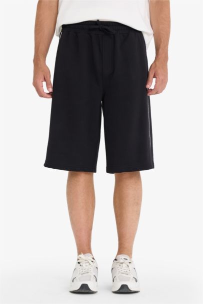 Baggy Fit Beli Bağcıklı Düz Paça Şort