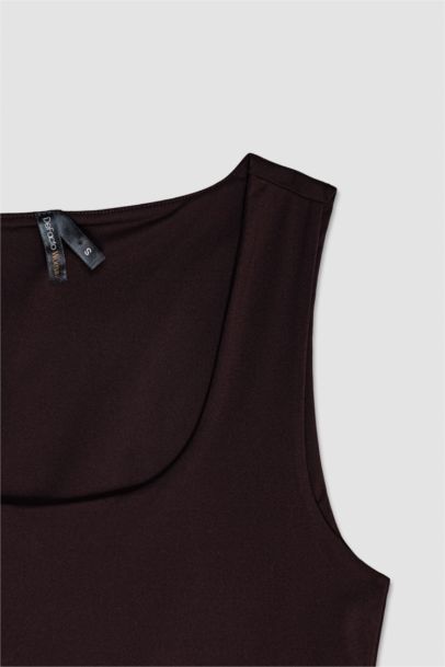 Slim Fit Basic Square Collar Tank Top