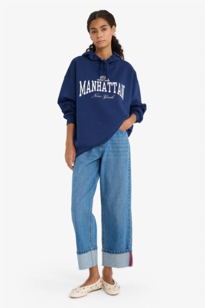 Oversize Fit Hooded Printed Thick Fabric Sweatshirt