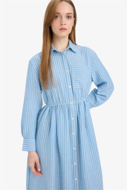 Robe à col chemise et manches longues