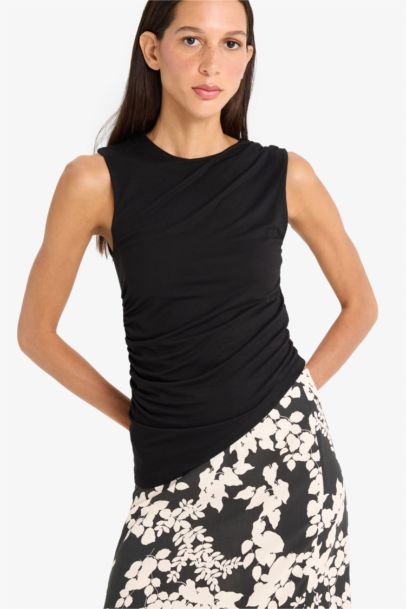 Slim Fit Basic Asymmetric Cut Draped Blouse