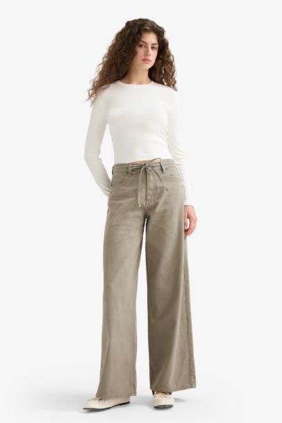 Wide Leg Regular Waist Standard Length Gabardine Trousers