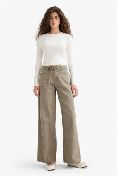 Wide Leg Regular Waist Standard Length Gabardine Trousers