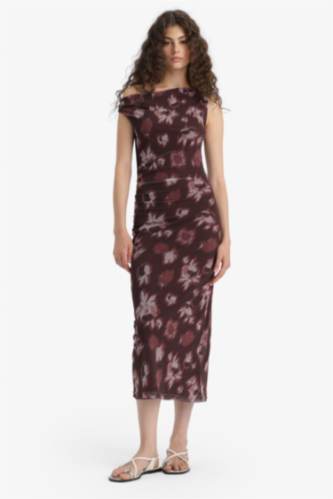 فستان طويل فلورال تول بوديكون بكتف مكشوف