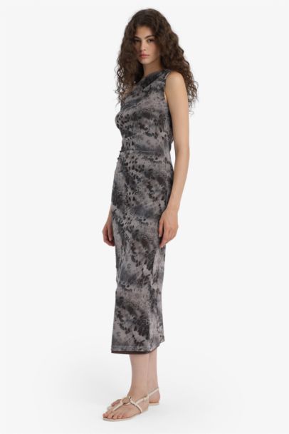 Bodycon Vücudu Saran Açık Omuz Desenli Tül Maxi Elbise