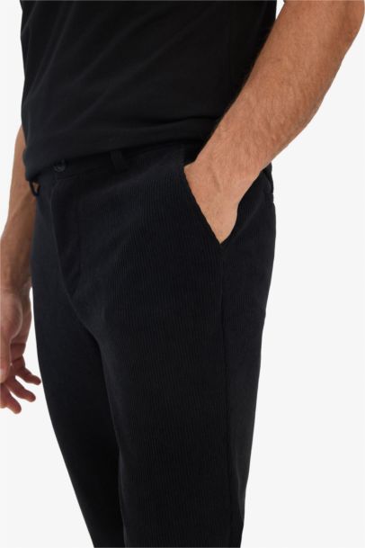 Pantalon en velours côtelé à jambes droites Coupe régulière