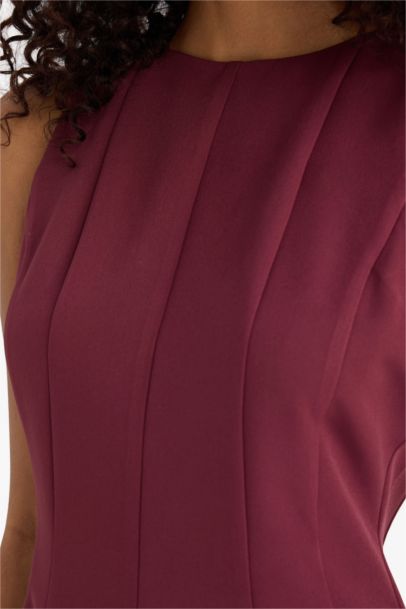 A Cut Crew Neck Sleeveless Dress