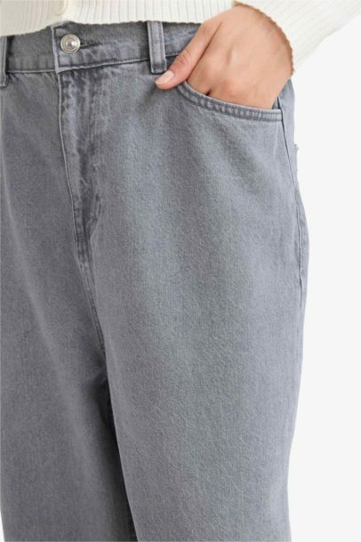 Pantalon Jean paperbag à taille haute et longueur cheville