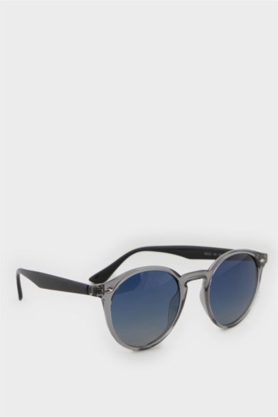 Man Round Sunglasses