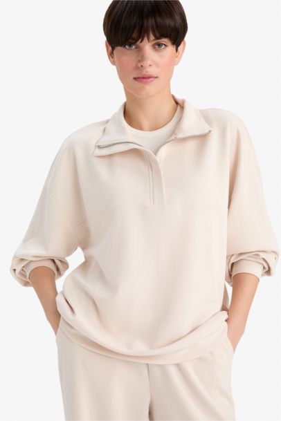 Relax Fit Long Sleeve Sweatshirt