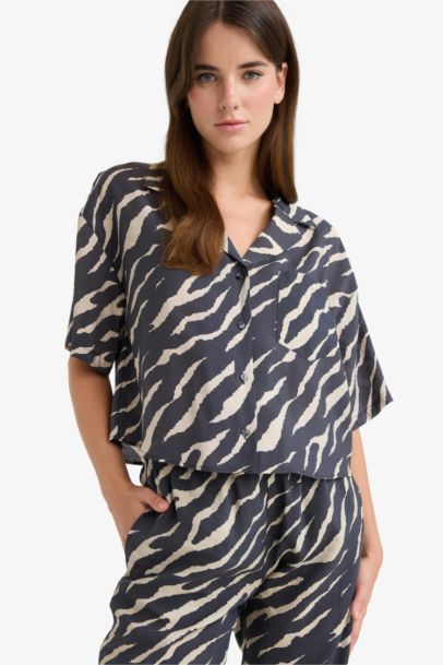 Loose Fit Zebra Desenli Modal Kısa Kollu Gömlek