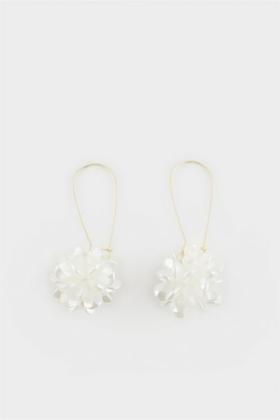 Woman White Floral Dangle Earring