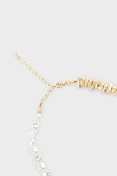 Collier doré à perles et pendentif fruits pour femme