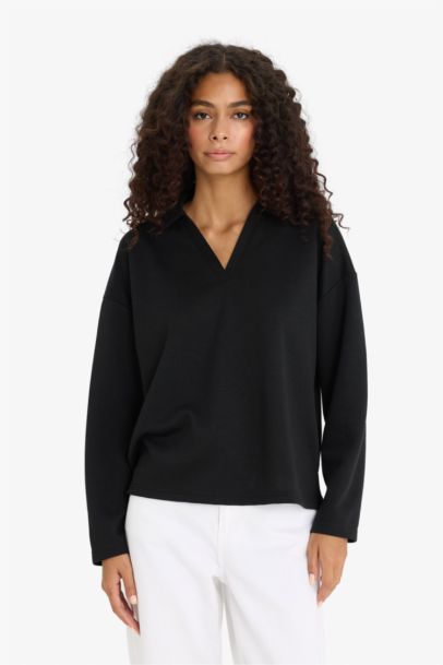 Relax Fit Long Sleeve Sweatshirt