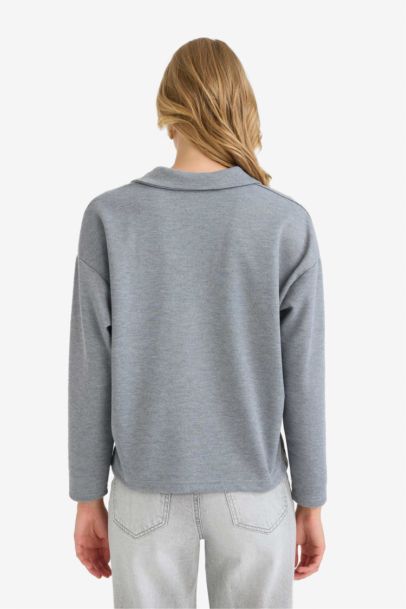Relax Fit Long Sleeve Sweatshirt
