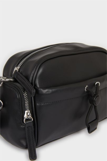 Woman Faux Leather Crossbody Bag