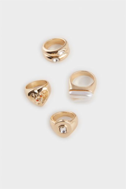 Woman 4 Piece Thick Gold Ring