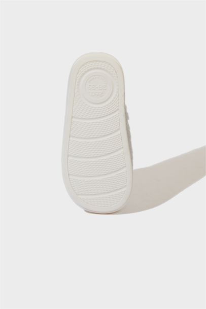 Kadın Ayıcıklı Düz Taban Ev Terliği