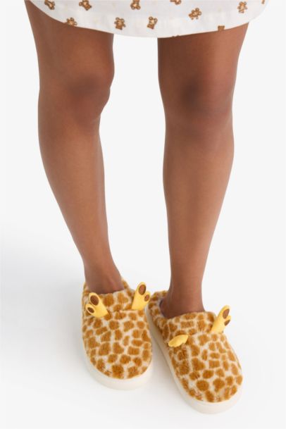 Kadın Zürafa Temalı Düz Taban Ev Terliği