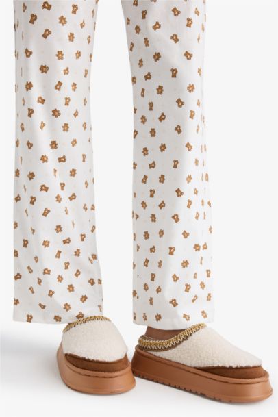 Kadın Düz Taban Ev Terliği