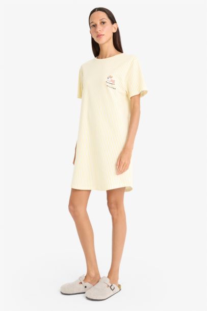 Fall in Love Regular Fit Printed Short Sleeve Nightgown