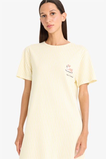 Fall in Love Regular Fit Printed Short Sleeve Nightgown