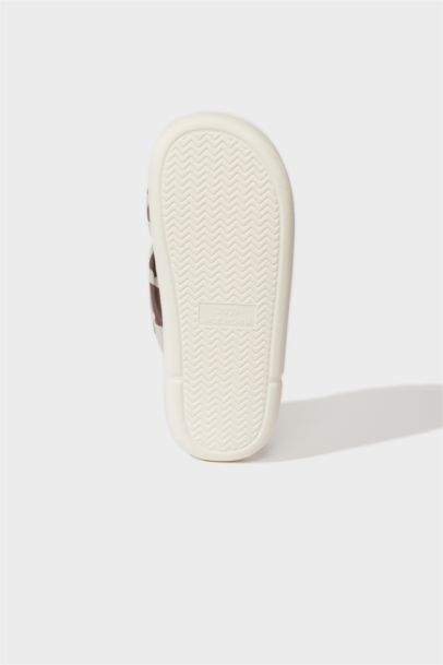 Woman Flat Sole Home Boots