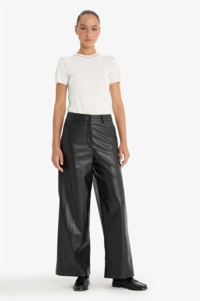 Straight Fit Double Pocket High Waist Trousers