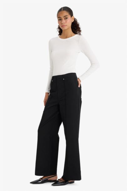 Wide Leg With Pockets Gabardine Trousers
