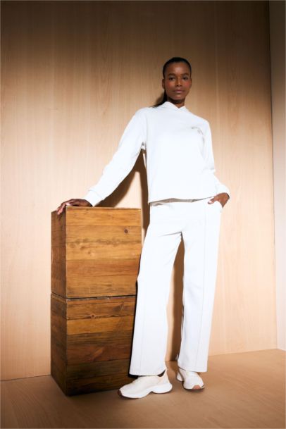 بنطلون رياضي قماش سكوبا وايد ليج برجل واسع ببطانة ناعمة من DeFactoFit