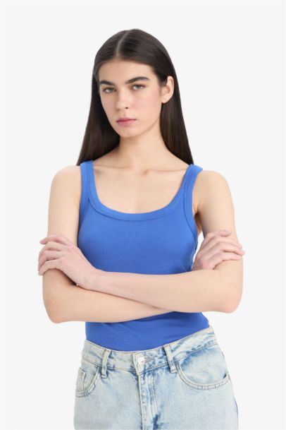 Slim Fit Camisole Round Collar Tank Top