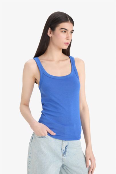 Slim Fit Camisole Round Collar Tank Top
