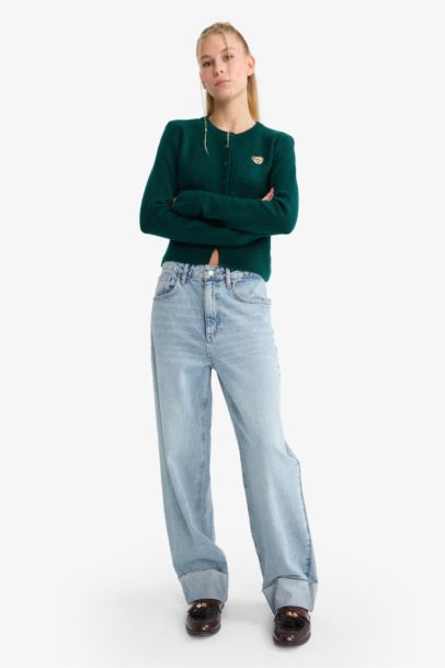 Slim Fit Crew Neck Cardigan