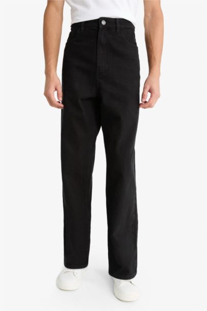 Baggy Fit Straight Leg Jeans