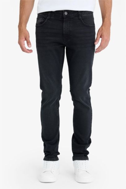 Pantalon Jean Pedro slim à jambes étroites