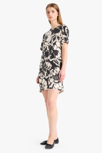 Платье с круглым вырезом и принтом с короткими рукавами мини