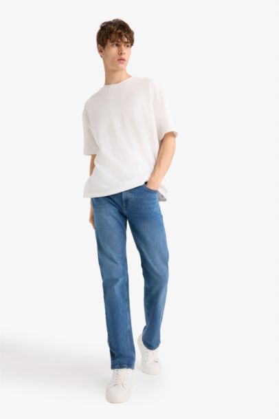 Sergio Regular Fit Regular Waist Straight Leg Jeans