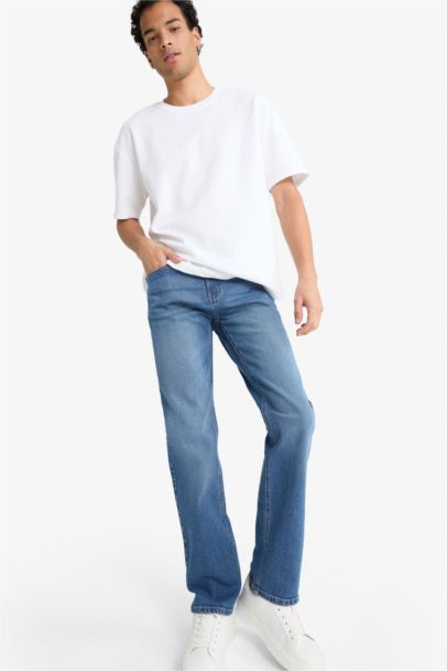 بنطرون جينز سيرجيو قصة عادية برجل عادي وخصر عادي