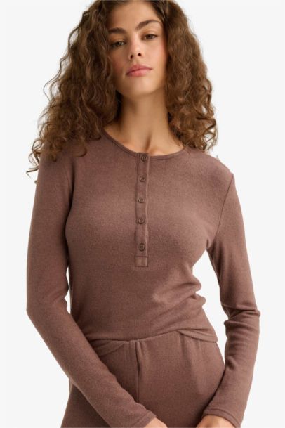 Slim Fit Long Sleeve Buttoned Crew Neck T-shirt