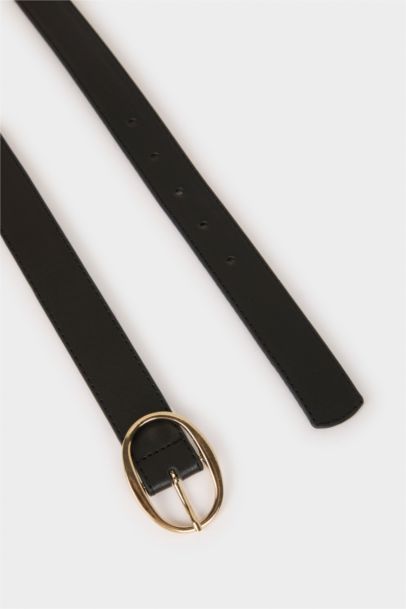 حزام نسائي جلد صناعي بمشبك بيضاوي