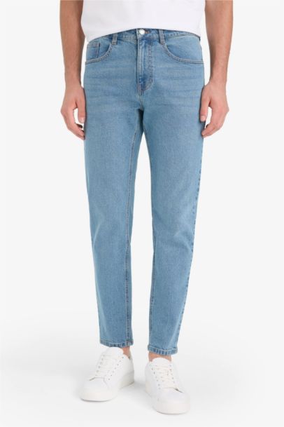 Slim Tapered Straight Leg Jeans