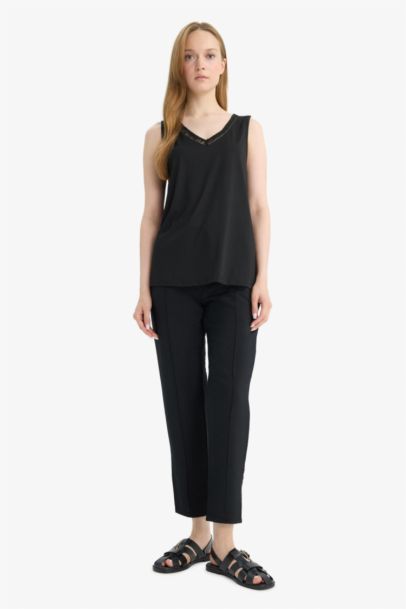 بنطلون ايروبين قصة عادية برجل عادية